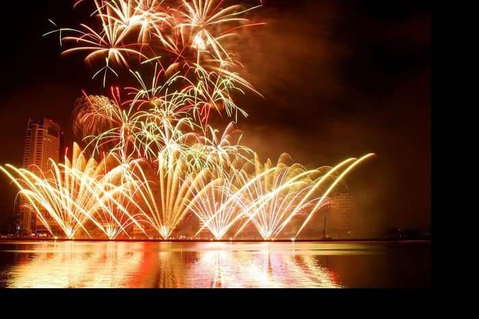 Top court allows ‘green firecrackers’ in Delhi on Diwali with conditions 