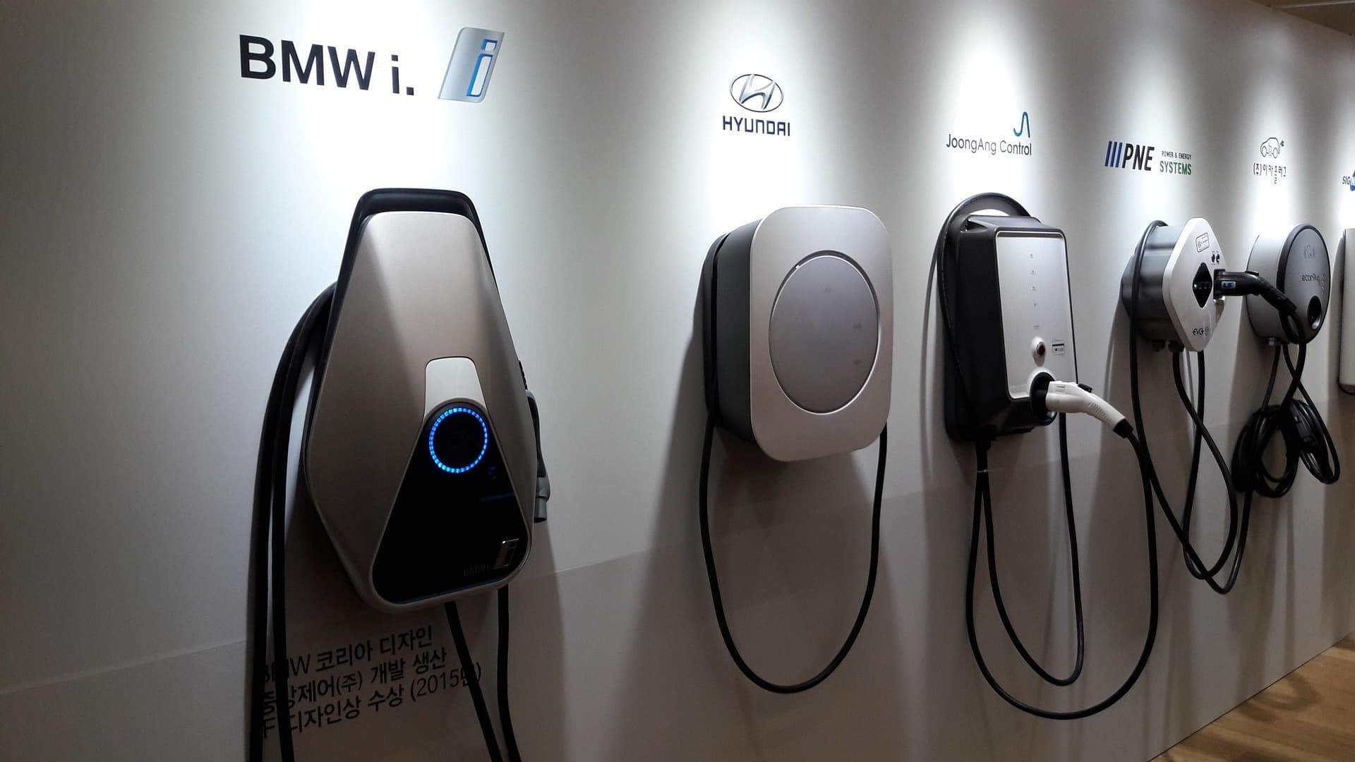 India to expand EV infrastructure by adding 72,000 fast chargers nationwide
